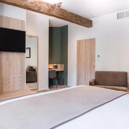 Hotel Logis Le Tilia Joux